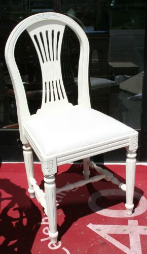 1456 - Sedia bianca imbottita.jpg